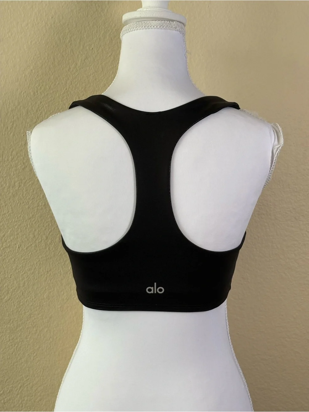 RARE Alo Airlift Advantage Yoga Sports Bra SUPER SHINE Black Racerback - Size S